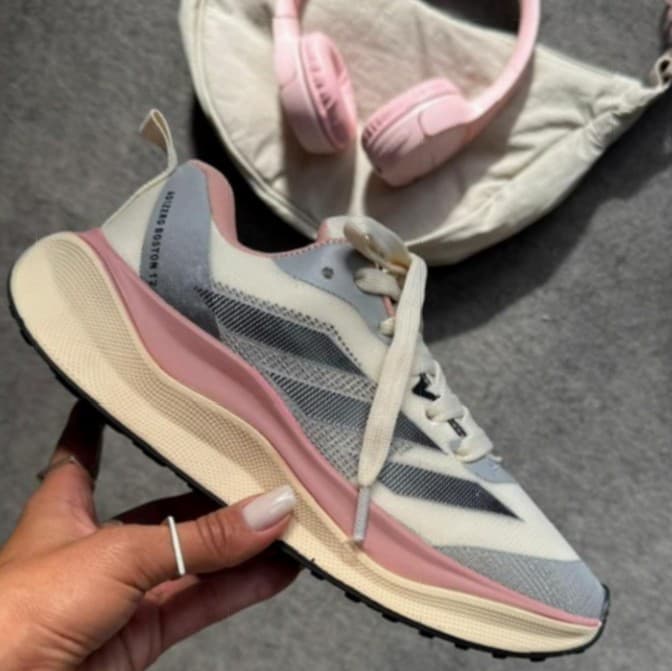 ADIZERO BOSTON GRIS/ROSA